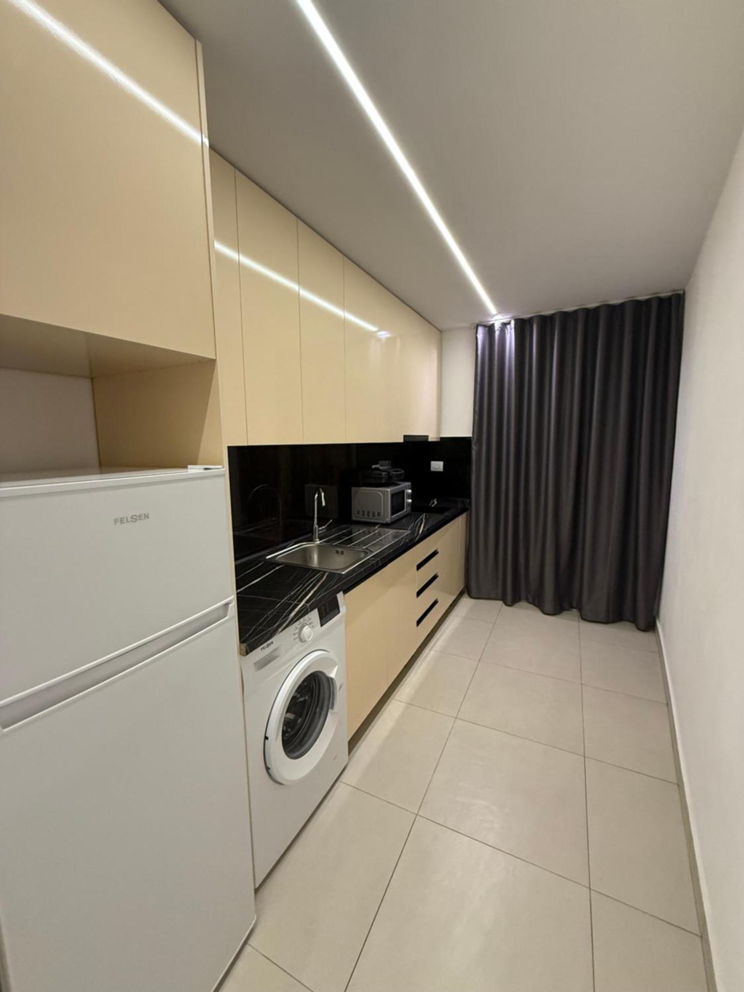 Kanaj And Appartement